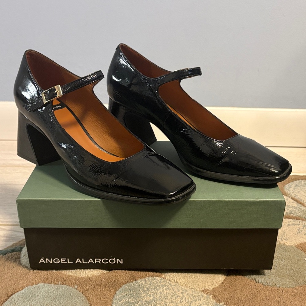 Angel Alarcon Black Patent Leather Mary Jane Heels